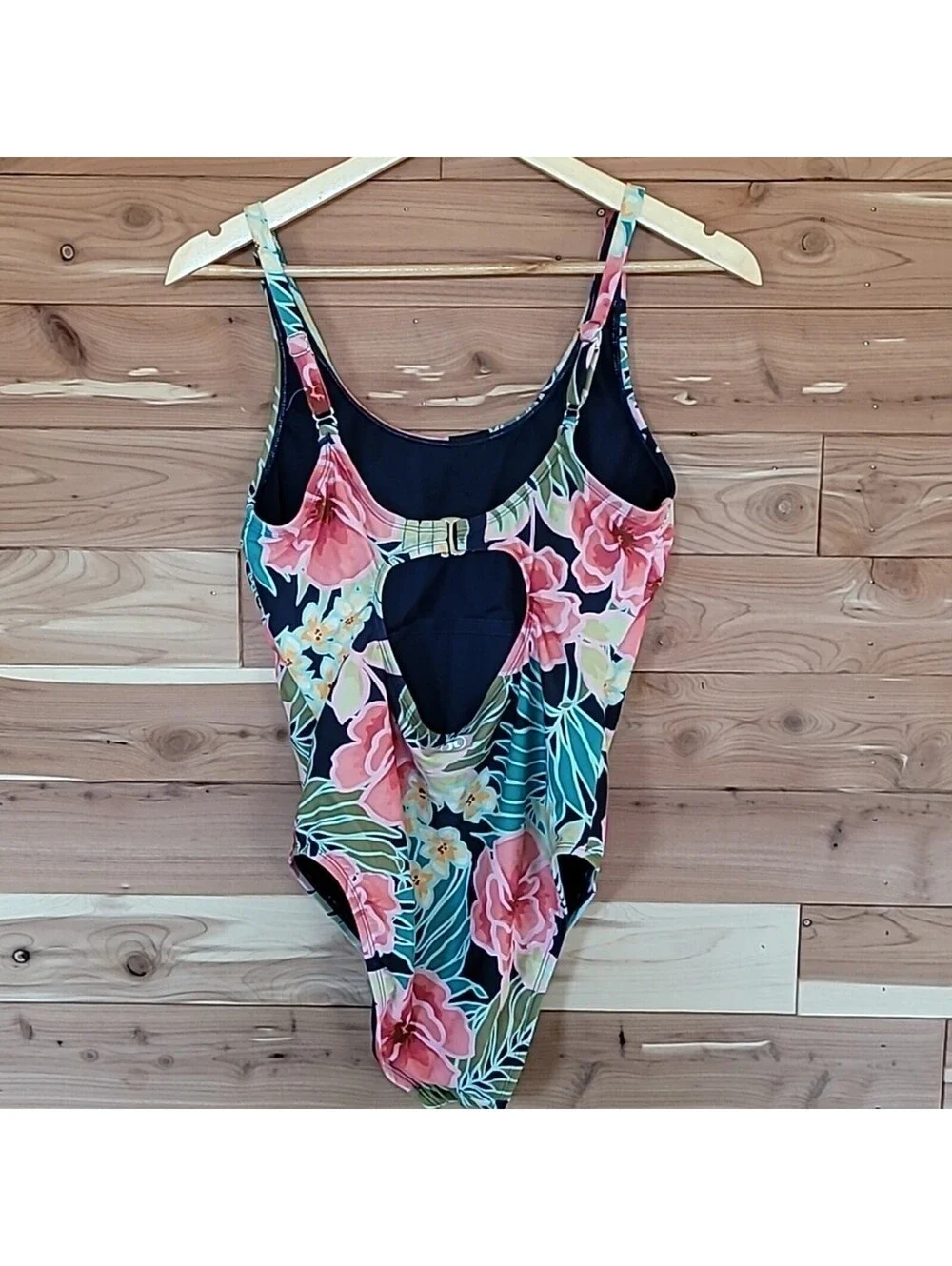 Hurley Women's Floral One-Piece Swimsuit with Back Cutout, NWOT, Size XL